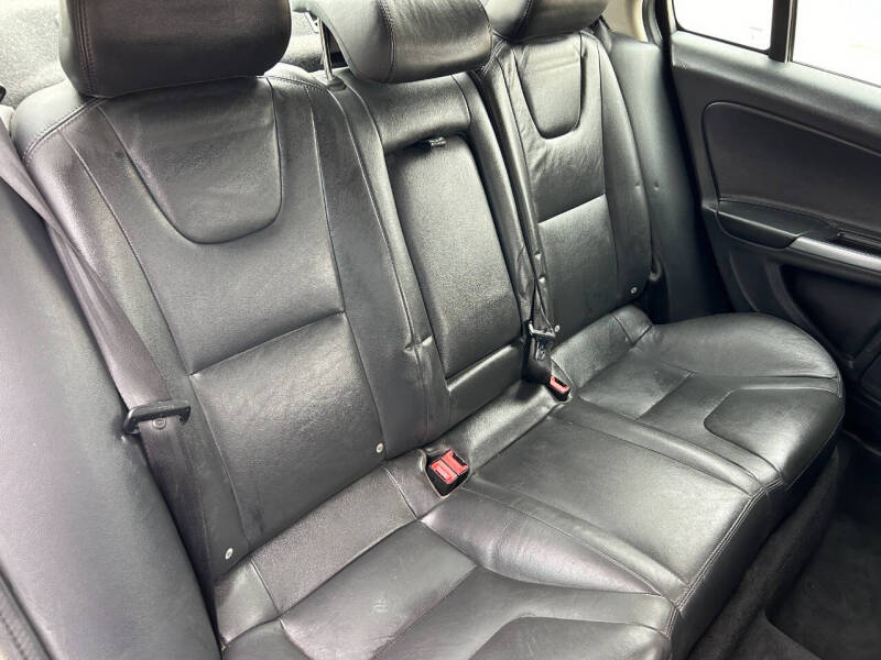 2016 Volvo S60 T5 Drive-E Premier