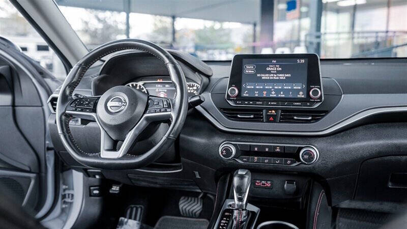 2023 Nissan Altima 2.5 SR