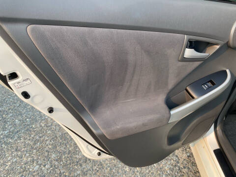 2010 Toyota Prius II