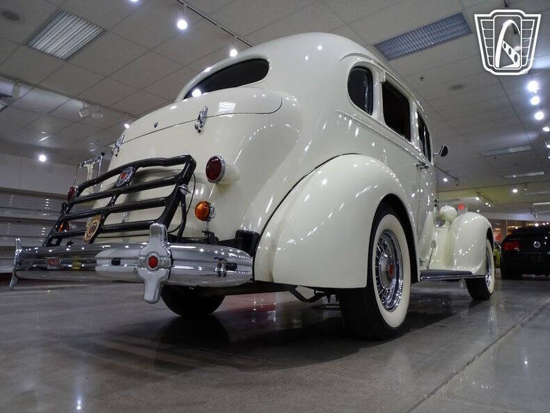 1936 Packard Eight Sedan