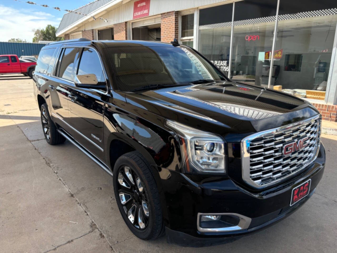 2019 GMC Yukon XL for sale at Kansas Auto Sales in Ulysses, KS