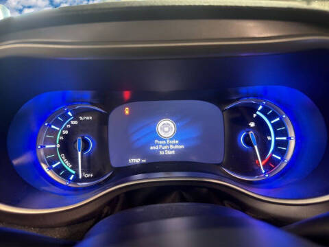 2025 Chrysler Pacifica Plug-In Hybrid Select