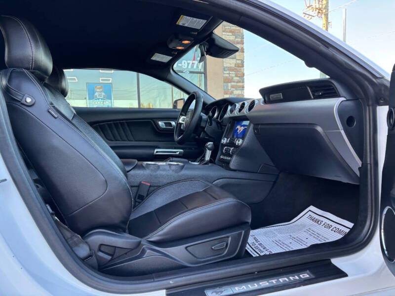 2022 Ford Mustang EcoBoost Premium