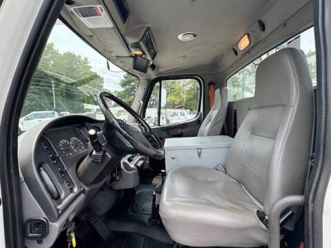 2016 Freightliner M2 106