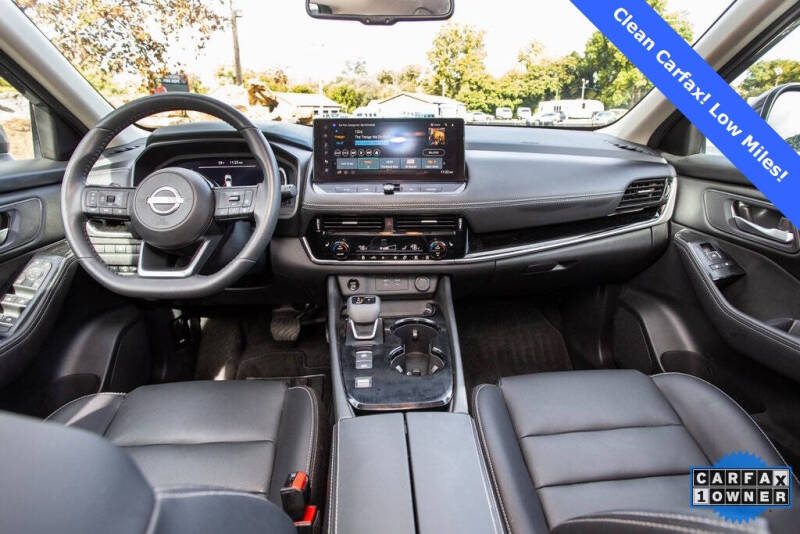 2024 Nissan Rogue SL