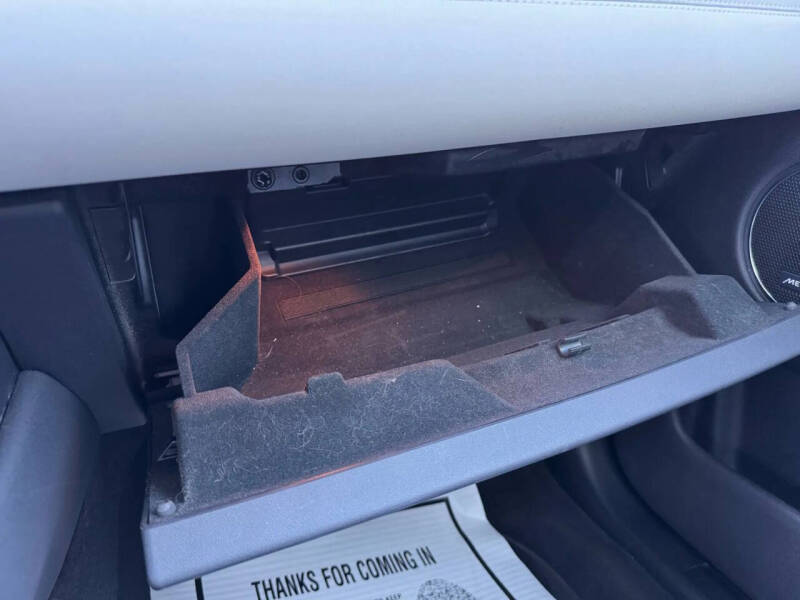 2022 Land Rover Discovery Sport P250 SE