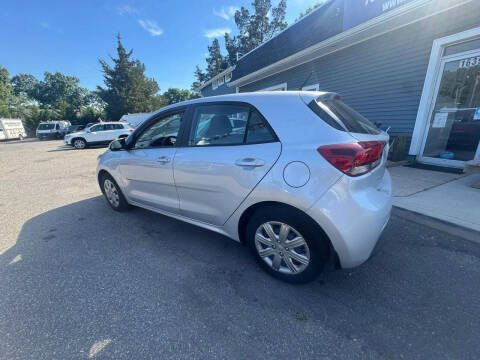 2023 Kia Rio 5-Door S