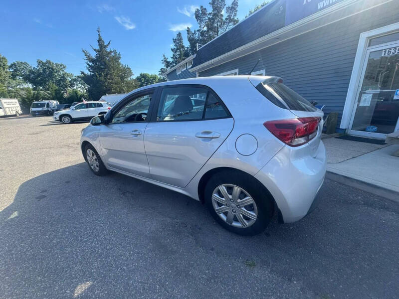 2023 Kia Rio 5-Door S