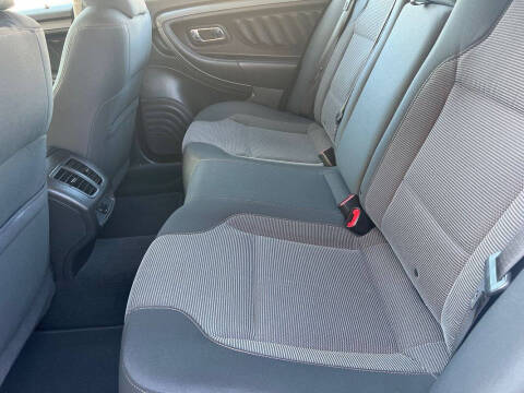 2010 Ford Taurus SEL
