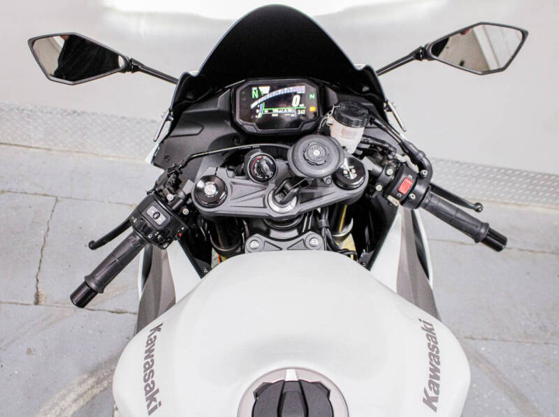 2024 Kawasaki Ninja ZX-6R ABS