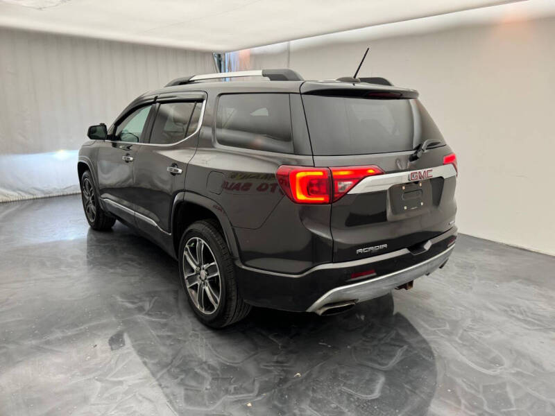 2018 GMC Acadia Denali