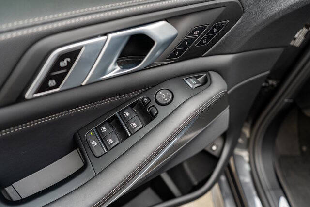 2022 BMW X5 23