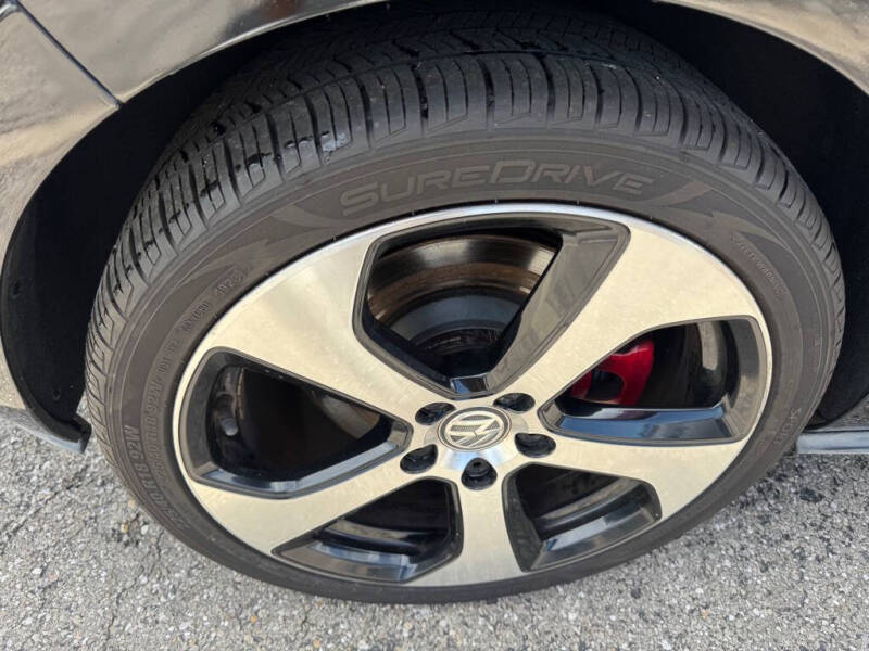 2016 Volkswagen Golf GTI S