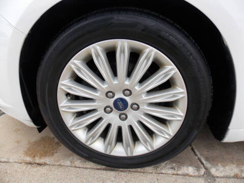 2016 Ford Fusion Hybrid SE