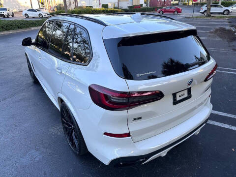 2022 BMW X5 M50i