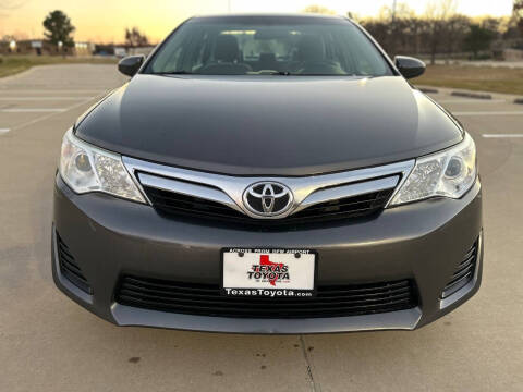 2014 Toyota Camry LE