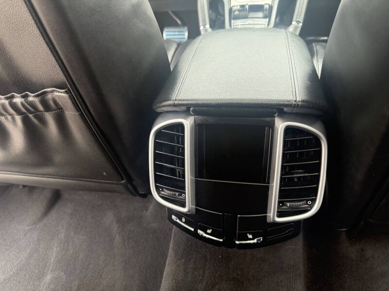 2016 Porsche Cayenne S