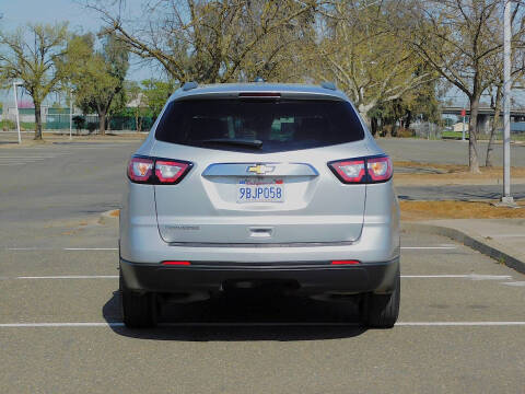 2017 Chevrolet Traverse LS