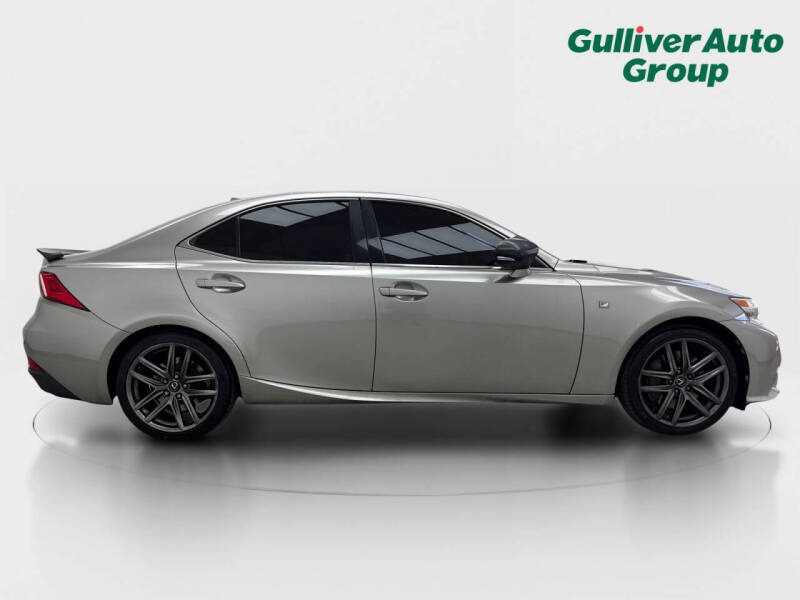2016 Lexus IS 200t