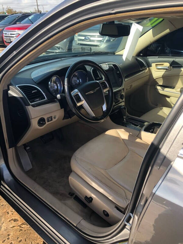 2011 Chrysler 300 Limited