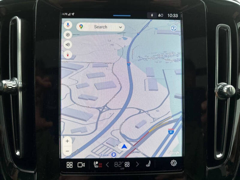 2025 Volvo XC40 B5 Core Bright Theme