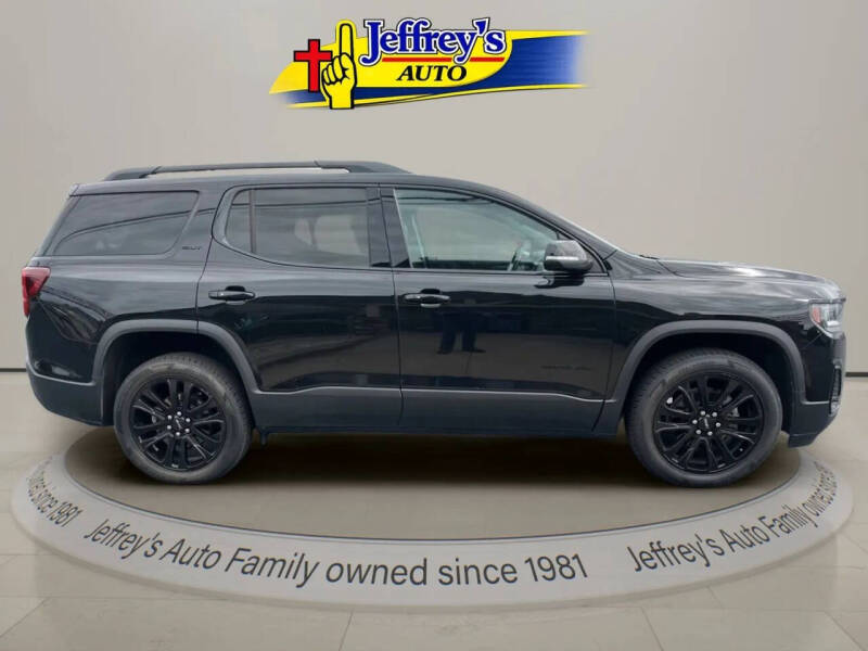 2022 GMC Acadia SLT