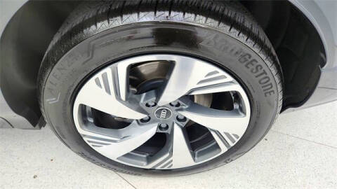 2025 Audi Q6 e-tron quattro Premium Plus