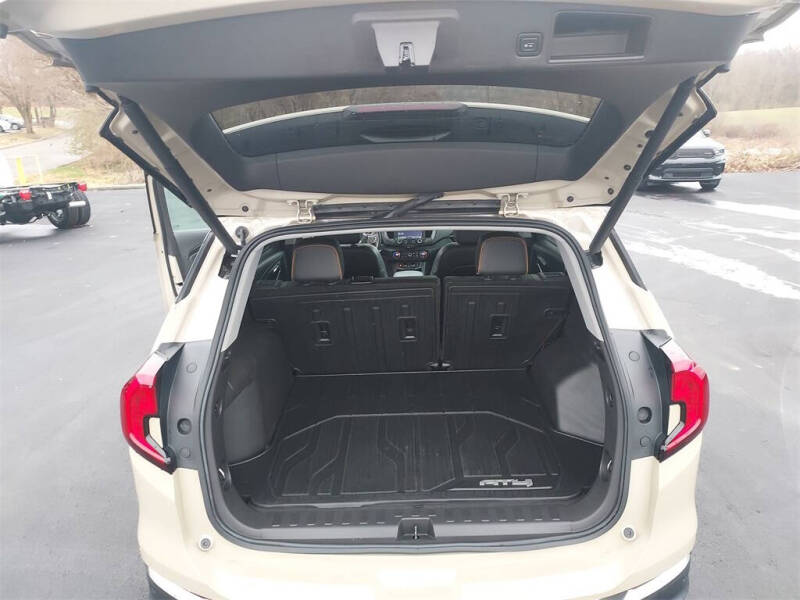 2022 GMC Terrain AT4