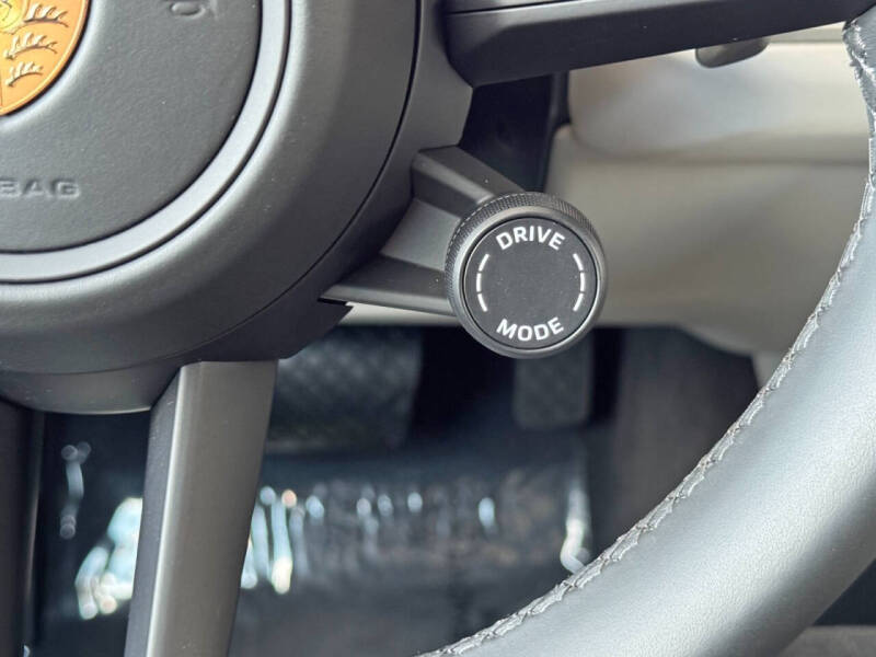 2025 Porsche Cayenne