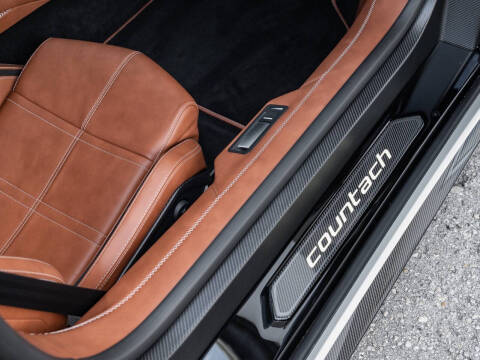 2022 Lamborghini Countach LPI 800-4