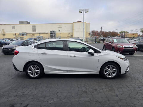 2018 Chevrolet Cruze LT Auto
