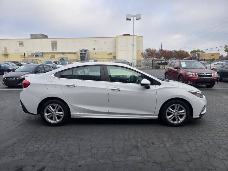 2018 Chevrolet Cruze LT Auto