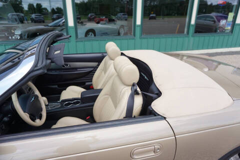 2005 Ford Thunderbird Deluxe