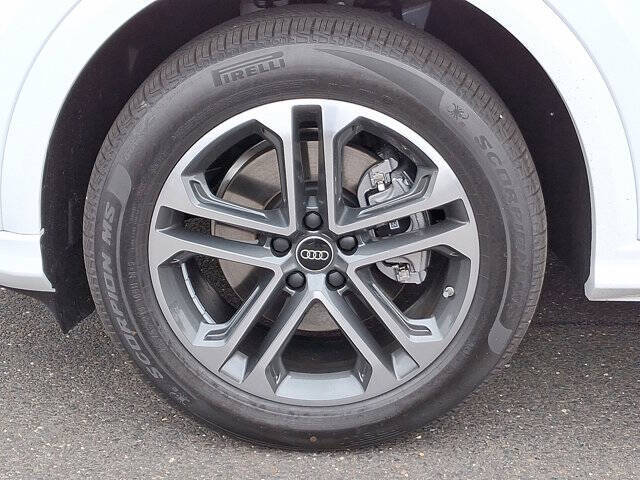 2025 Audi Q5 quattro Premium Plus TFSI