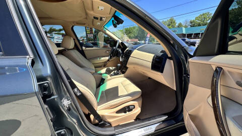 2005 BMW X3 2.5i