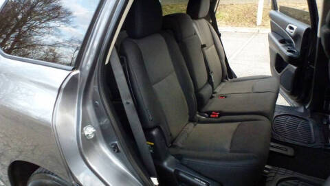 2020 Nissan Pathfinder S