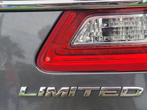 2016 Ford Taurus Limited