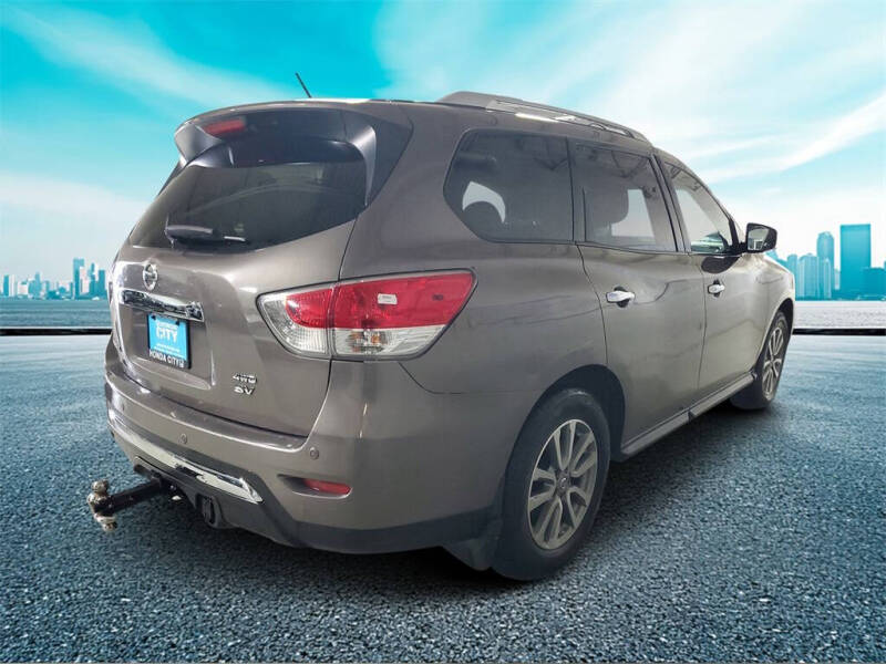 2013 Nissan Pathfinder SV