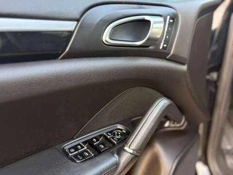 2011 Porsche Cayenne Tiptronic