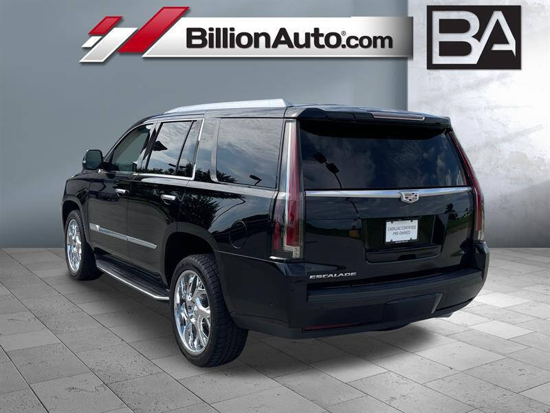 2017 Cadillac Escalade Luxury