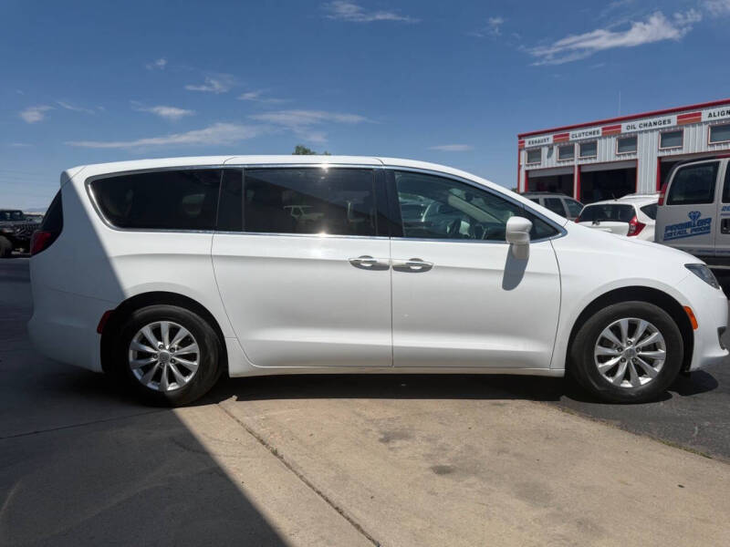 2018 Chrysler Pacifica Touring Plus