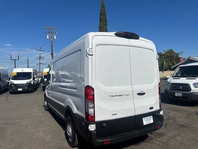 2024 Ford Transit 250