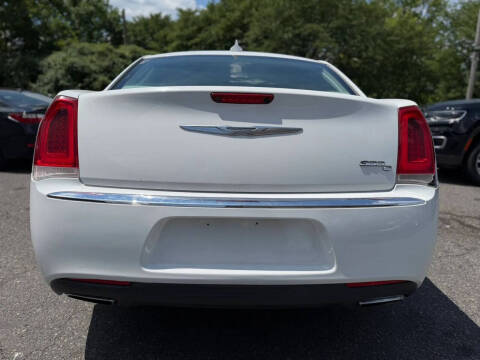 2016 Chrysler 300 C