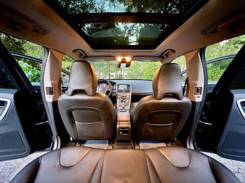 2016 Volvo XC60 T6 Drive-E