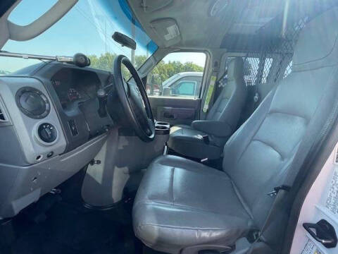 2013 Ford E-Series E-350 SD