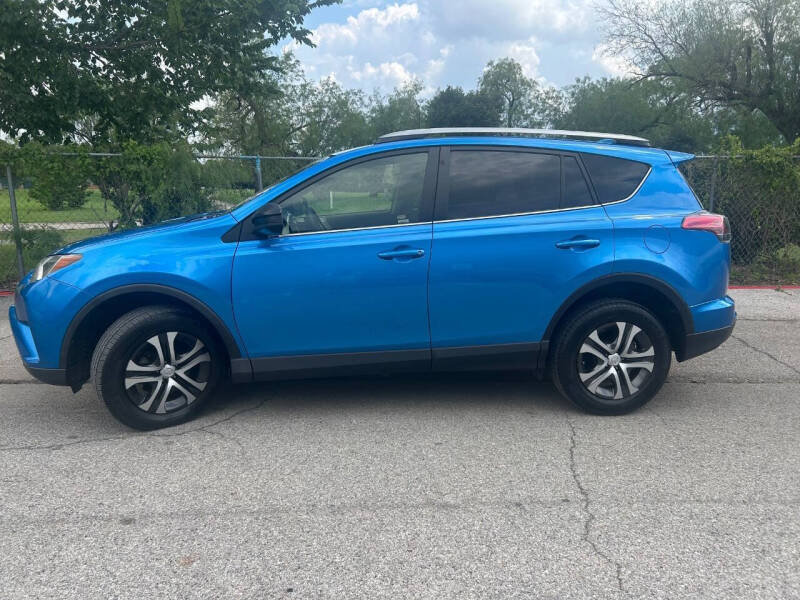2017 Toyota RAV4 LE
