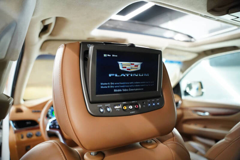 2016 Cadillac Escalade ESV Platinum