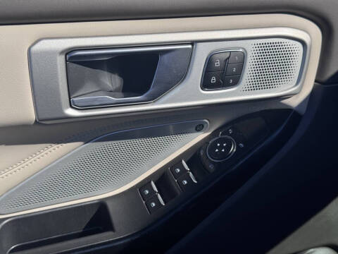 2023 Ford Explorer Platinum