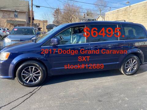 2017 Dodge Grand Caravan for sale at E & A Auto Sales in Warren OH
