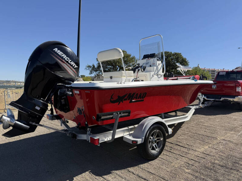 2015 Mako 19 CPX